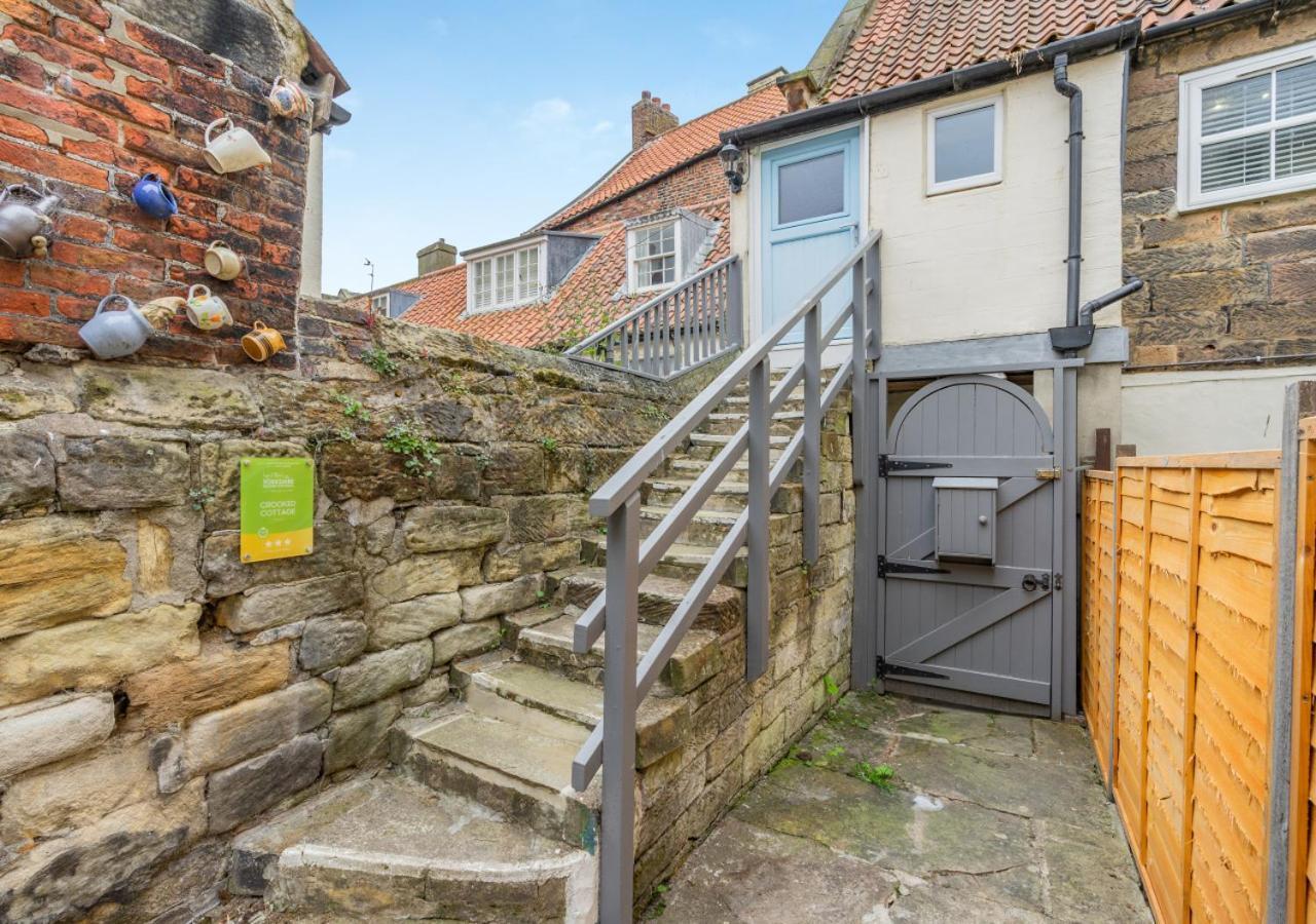 Crooked Cottage Whitby Exterior photo